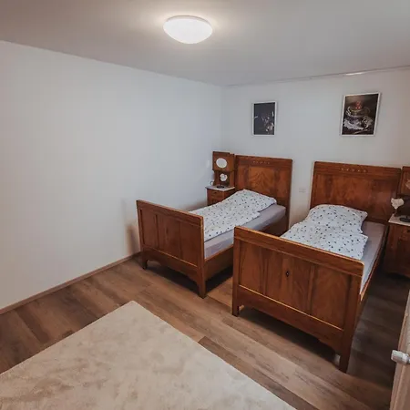 Apartment Grosse In Mit Charme